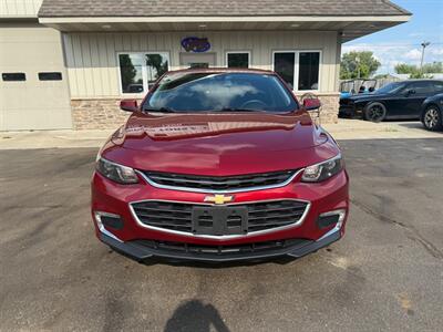 2017 Chevrolet Malibu LT   - Photo 7 - Elkhart, IN 46514