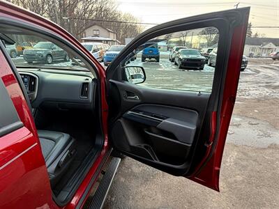 2017 Chevrolet Colorado Z71   - Photo 17 - Elkhart, IN 46514