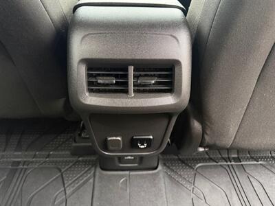 2018 Chevrolet Equinox LT   - Photo 15 - Elkhart, IN 46514