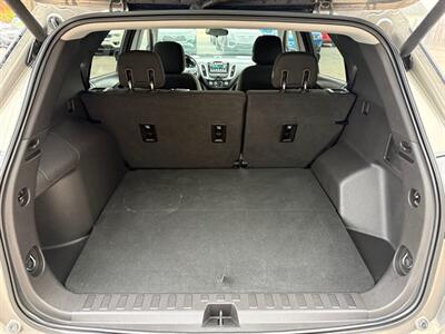 2018 Chevrolet Equinox LT   - Photo 12 - Elkhart, IN 46514