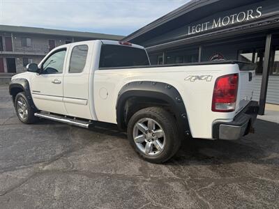 2013 GMC Sierra 1500 SLE - Photo 2 - Elkhart, IN 46514
