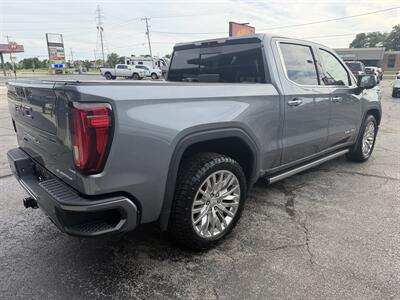 2019 GMC Sierra 1500 Denali   - Photo 7 - Elkhart, IN 46514