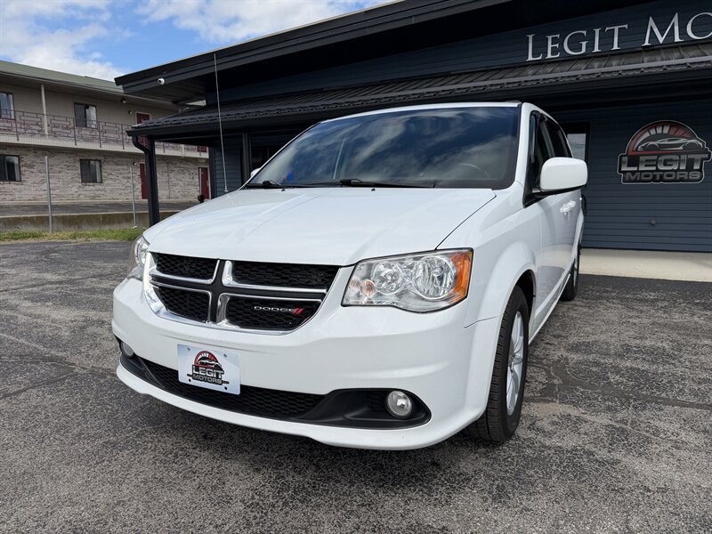 2020 Dodge Grand Caravan SXT's photo