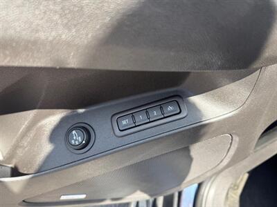 2018 Chevrolet Equinox PREMIER   - Photo 21 - Elkhart, IN 46514