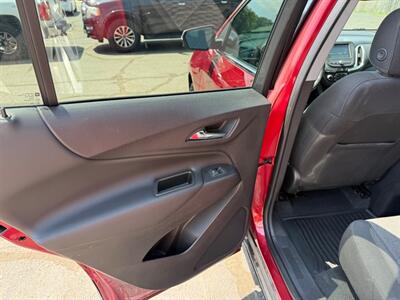 2018 Chevrolet Equinox LT   - Photo 12 - Elkhart, IN 46514