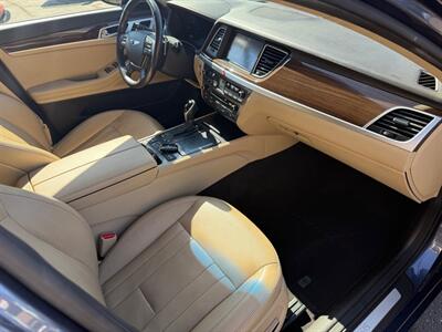 2015 Hyundai Genesis 3.8L - Photo 21 - Elkhart, IN 46514