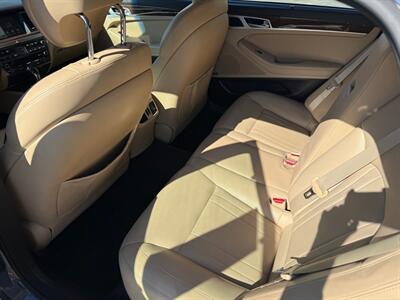 2015 Hyundai Genesis 3.8L - Photo 14 - Elkhart, IN 46514