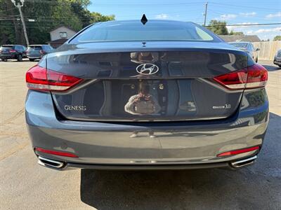 2015 Hyundai Genesis 3.8L - Photo 4 - Elkhart, IN 46514