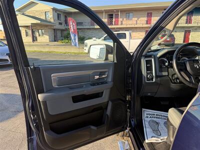 2013 RAM 1500 SLT - Photo 11 - Elkhart, IN 46514