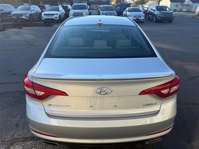 2017 Hyundai SONATA SPORT   - Photo 5 - Elkhart, IN 46514