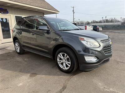 2017 Chevrolet Equinox LT   - Photo 2 - Elkhart, IN 46514