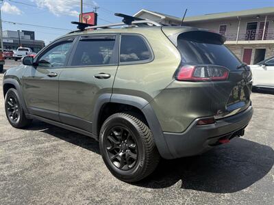 2019 Jeep Cherokee Trailhawk - Photo 5 - Elkhart, IN 46514