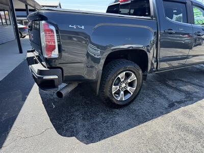 2017 GMC Canyon SLE - Photo 9 - Elkhart, IN 46514