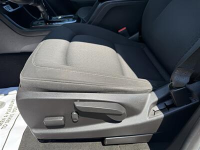 2017 GMC Canyon SLE - Photo 17 - Elkhart, IN 46514