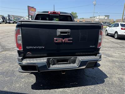2017 GMC Canyon SLE - Photo 5 - Elkhart, IN 46514