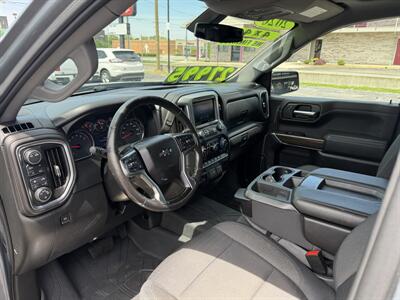 2020 Chevrolet Silverado 1500 RST - Photo 12 - Elkhart, IN 46514