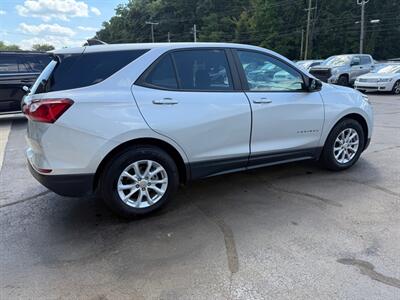 2021 Chevrolet Equinox LS   - Photo 5 - Elkhart, IN 46514