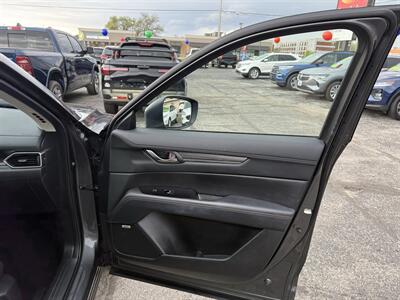 2022 Mazda CX-5 2.5 S Premium   - Photo 22 - Elkhart, IN 46514