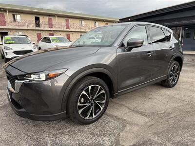 2022 Mazda CX-5 2.5 S Premium   - Photo 2 - Elkhart, IN 46514