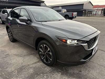 2022 Mazda CX-5 2.5 S Premium   - Photo 9 - Elkhart, IN 46514