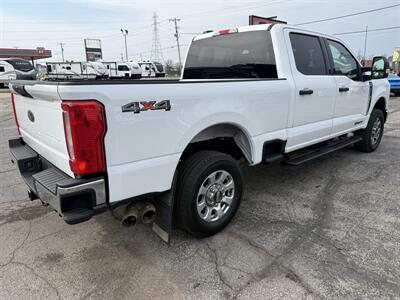 2024 Ford F-250 Super Duty XLT - Photo 8 - Elkhart, IN 46514