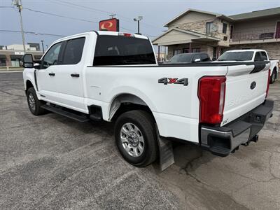 2024 Ford F-250 Super Duty XLT - Photo 6 - Elkhart, IN 46514