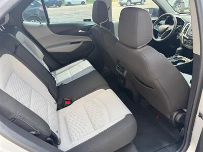 2018 Chevrolet Equinox LT   - Photo 13 - Elkhart, IN 46514
