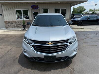 2018 Chevrolet Equinox LT   - Photo 8 - Elkhart, IN 46514