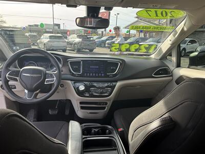 2017 Chrysler Pacifica Touring Plus   - Photo 20 - Elkhart, IN 46514