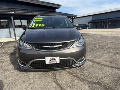 2017 Chrysler Pacifica Touring Plus   - Photo 11 - Elkhart, IN 46514