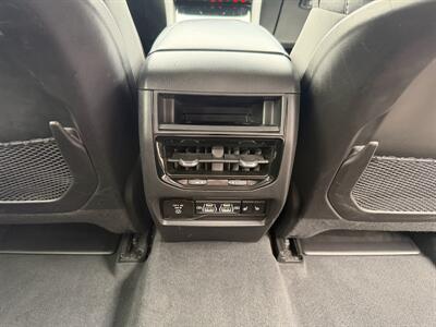 2023 Jeep Grand Cherokee Limited - Photo 16 - Elkhart, IN 46514