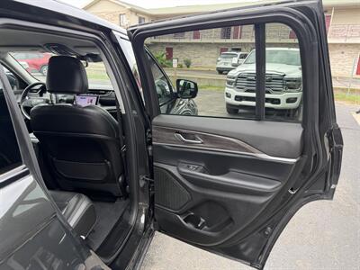 2023 Jeep Grand Cherokee Limited - Photo 14 - Elkhart, IN 46514