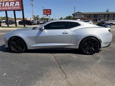 2017 Chevrolet Camaro SS - Photo 4 - Elkhart, IN 46514