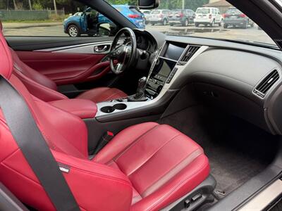 2018 INFINITI Q60 LUXE 300   - Photo 16 - Elkhart, IN 46514