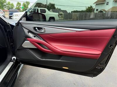 2018 INFINITI Q60 LUXE 300   - Photo 15 - Elkhart, IN 46514
