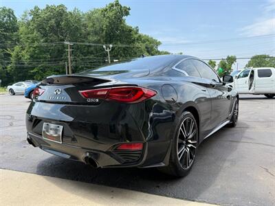 2018 INFINITI Q60 LUXE 300   - Photo 6 - Elkhart, IN 46514