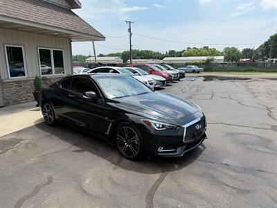 2018 INFINITI Q60 LUXE 300   - Photo 8 - Elkhart, IN 46514