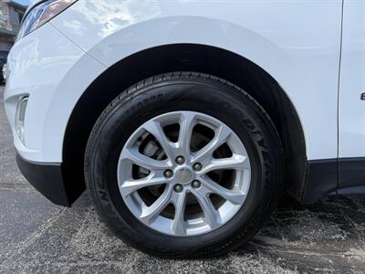 2020 Chevrolet Equinox LS   - Photo 3 - Elkhart, IN 46514
