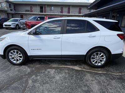 2020 Chevrolet Equinox LS   - Photo 4 - Elkhart, IN 46514