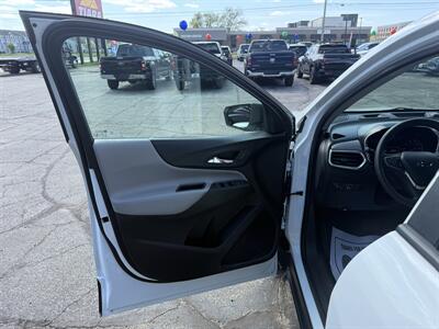 2020 Chevrolet Equinox LS   - Photo 11 - Elkhart, IN 46514