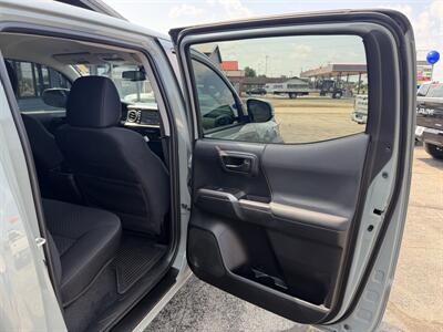 2023 Toyota Tacoma Trail Special Edition - Photo 15 - Elkhart, IN 46514
