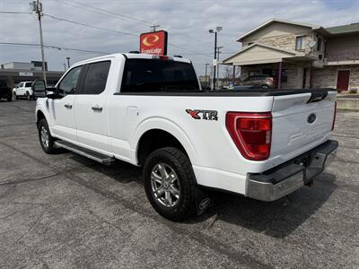 2022 Ford F-150 XLT   - Photo 5 - Elkhart, IN 46514