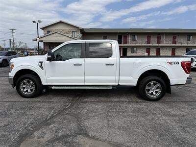 2022 Ford F-150 XLT   - Photo 4 - Elkhart, IN 46514