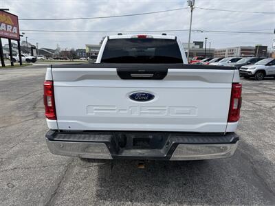 2022 Ford F-150 XLT   - Photo 6 - Elkhart, IN 46514