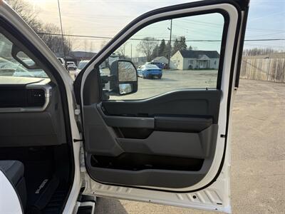 2022 Ford F-150 XLT   - Photo 19 - Elkhart, IN 46514