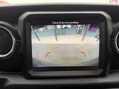 2018 Jeep Wrangler Unlimited Sahara   - Photo 23 - Elkhart, IN 46514