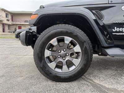 2018 Jeep Wrangler Unlimited Sahara   - Photo 3 - Elkhart, IN 46514