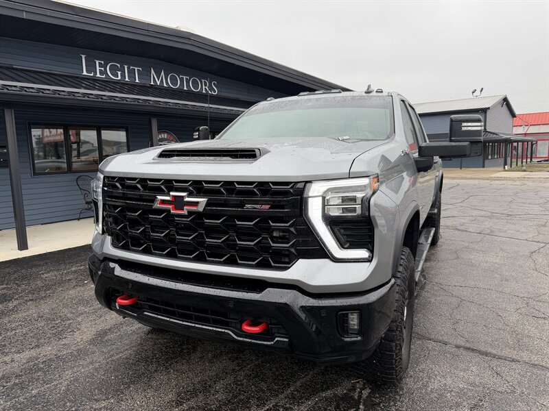 2025 Chevrolet Silverado 2500HD ZR2   - Photo 1 - Elkhart, IN 46514