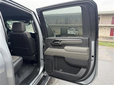 2025 Chevrolet Silverado 2500HD ZR2 - Photo 18 - Elkhart, IN 46514