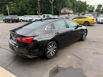 2016 Chevrolet Malibu LT   - Photo 7 - Elkhart, IN 46514